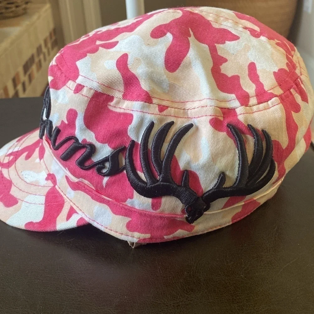 Girls with Guns Camo hunting ball Cap hat Women’s Pink/Peach Black Embroidery